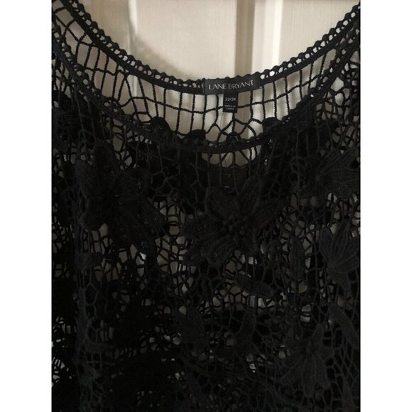 NWT Women's LANE BRYANT Crochet Blouse Black Size 22/24 Flower Pattern - Picture 2 of 10